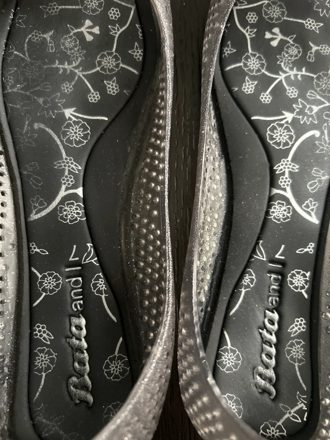 Bata and I Glitter Jelly Flats image indicator(2)