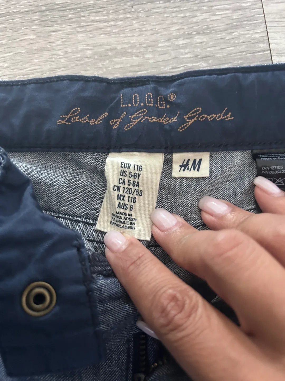 H&M Boys Shorts Size 5-6Y image indicator(3)