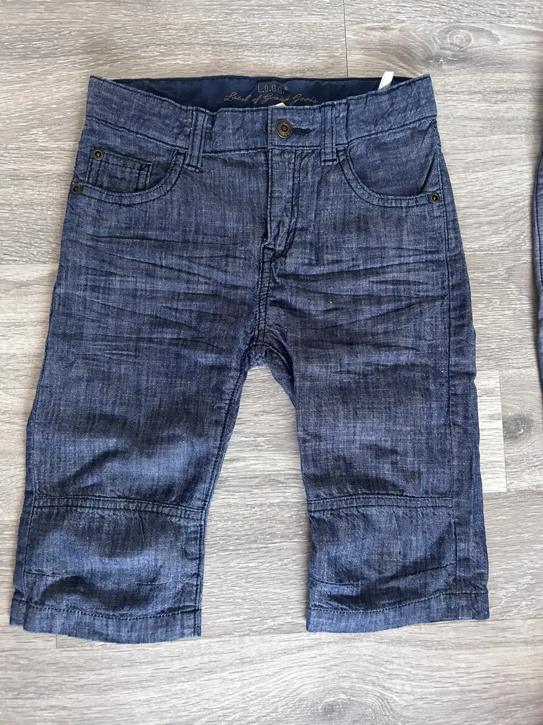 H&M Boys Shorts Size 5-6Y image indicator(2)