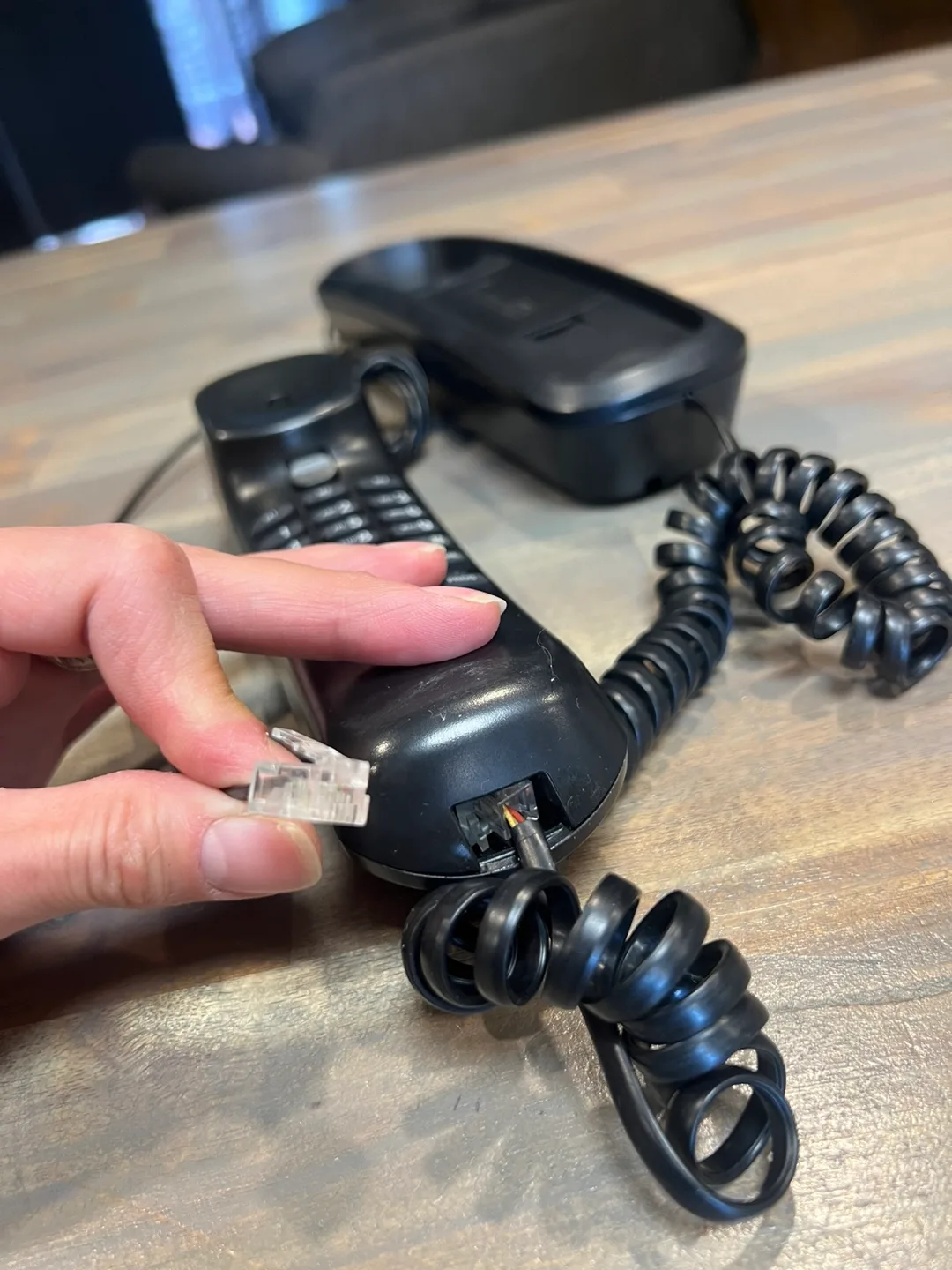 VTech®️Corded Phone - Black image indicator(3)