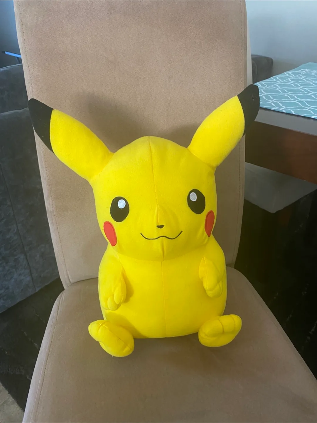 Pokémon 12” Pikachu thumbnail