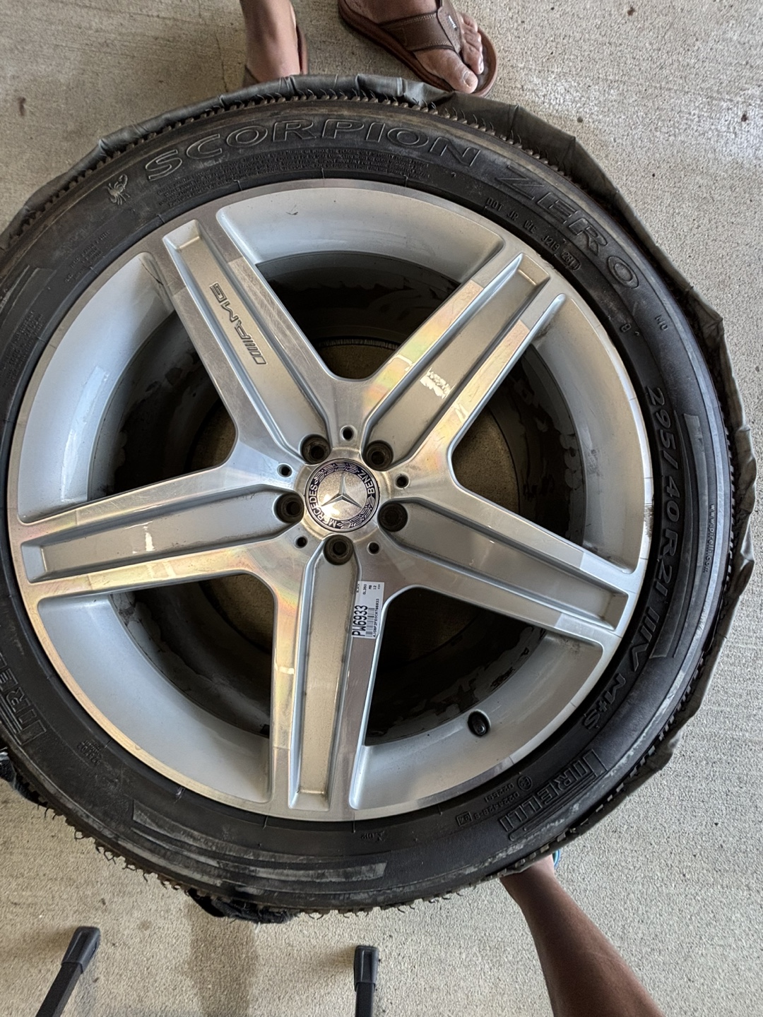 Mercedes-Benz AMG Rims with tires