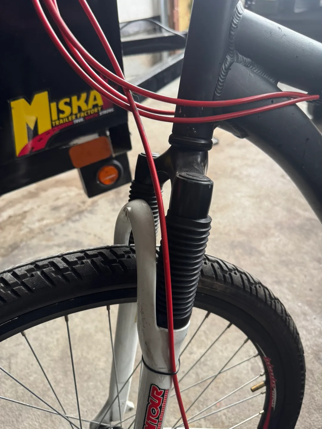 Mountain Bike with Shimano Gears image indicator(7)