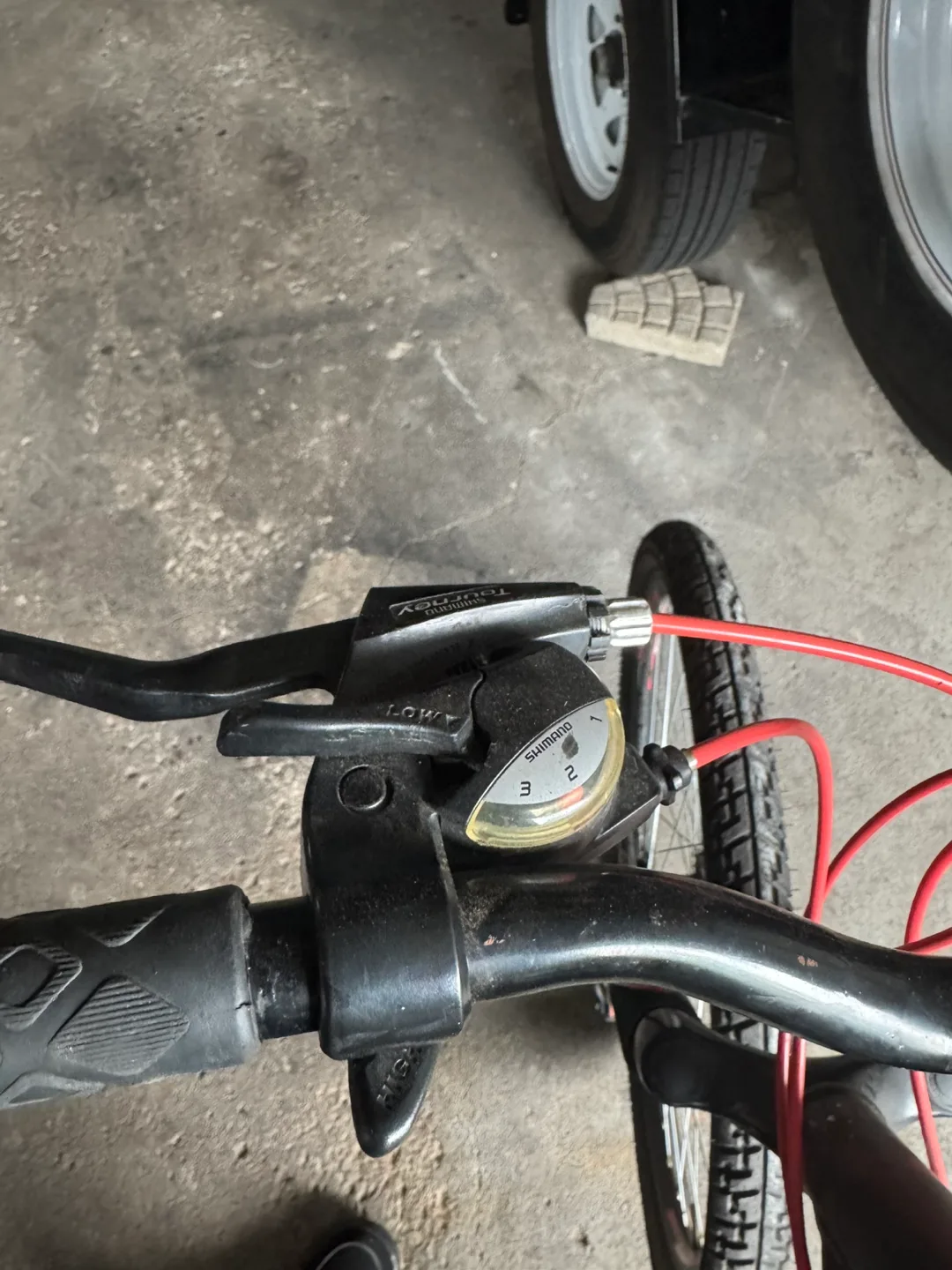 Mountain Bike with Shimano Gears image indicator(4)