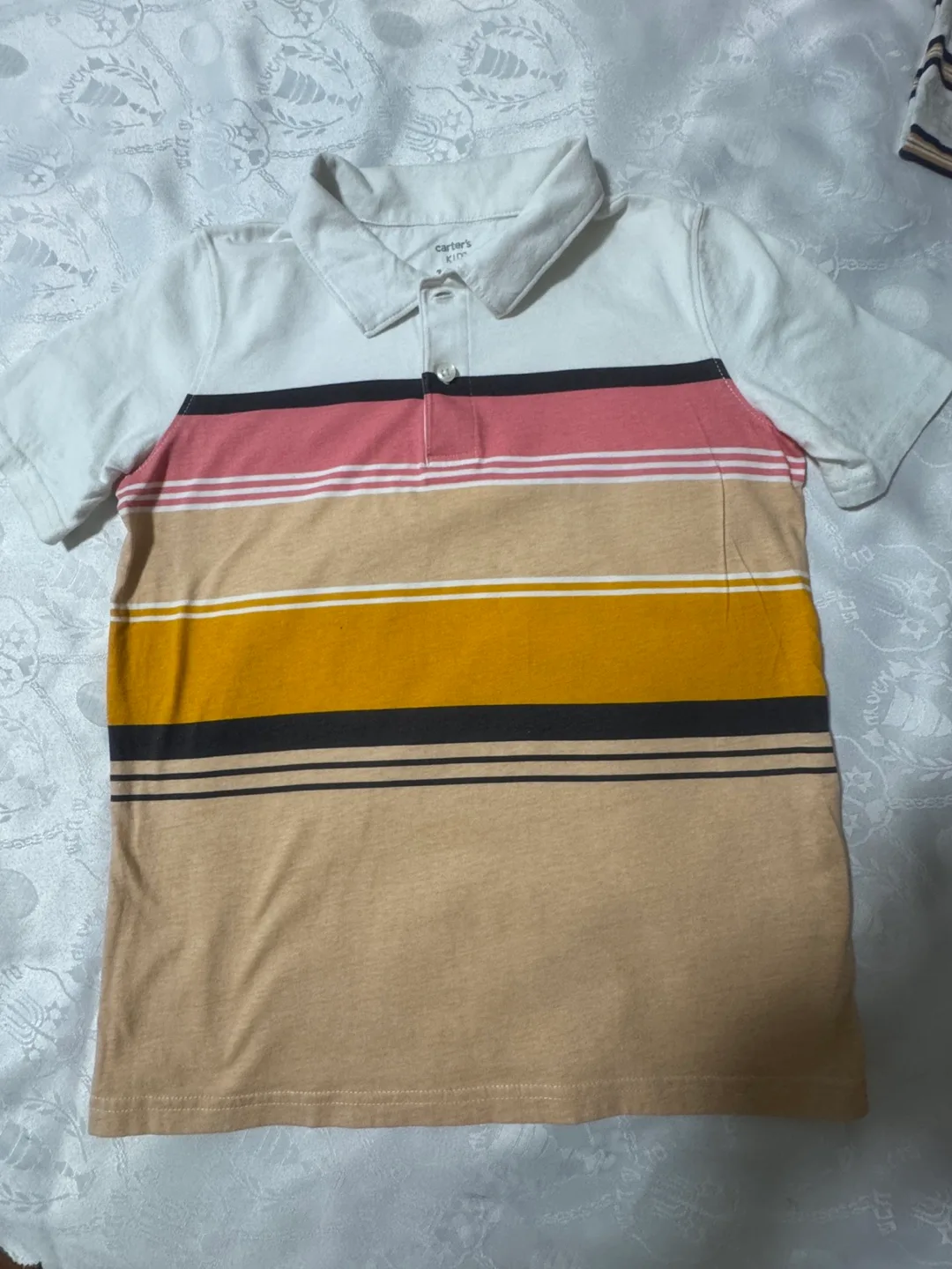 Boys' T-Shirt Bundle (Size 10) - Guess, Gap, H&M, Carters image indicator(7)