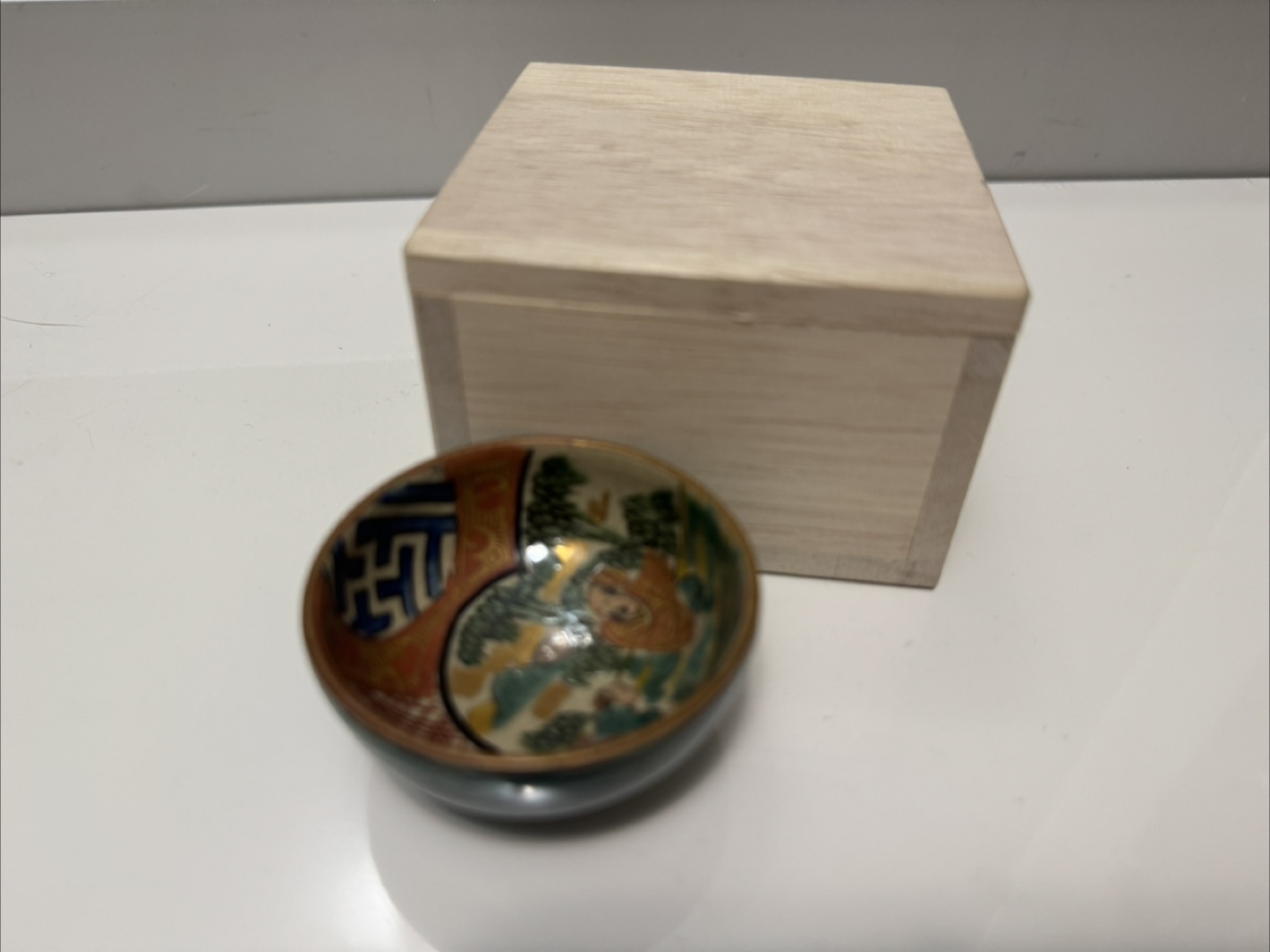 Vintage Japanese Kutani Ware Bowl with Box