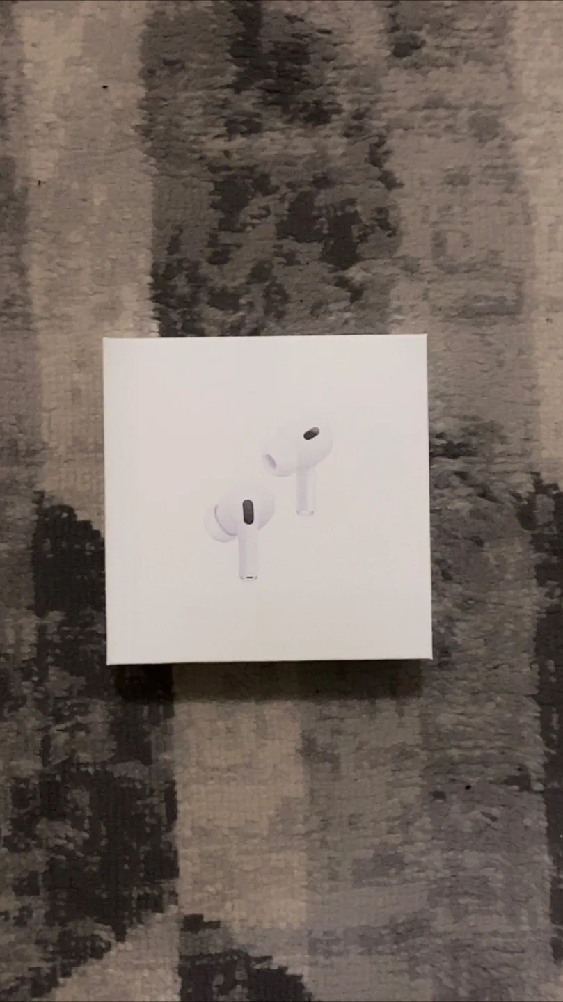 Apple AirPods Pro thumbnail