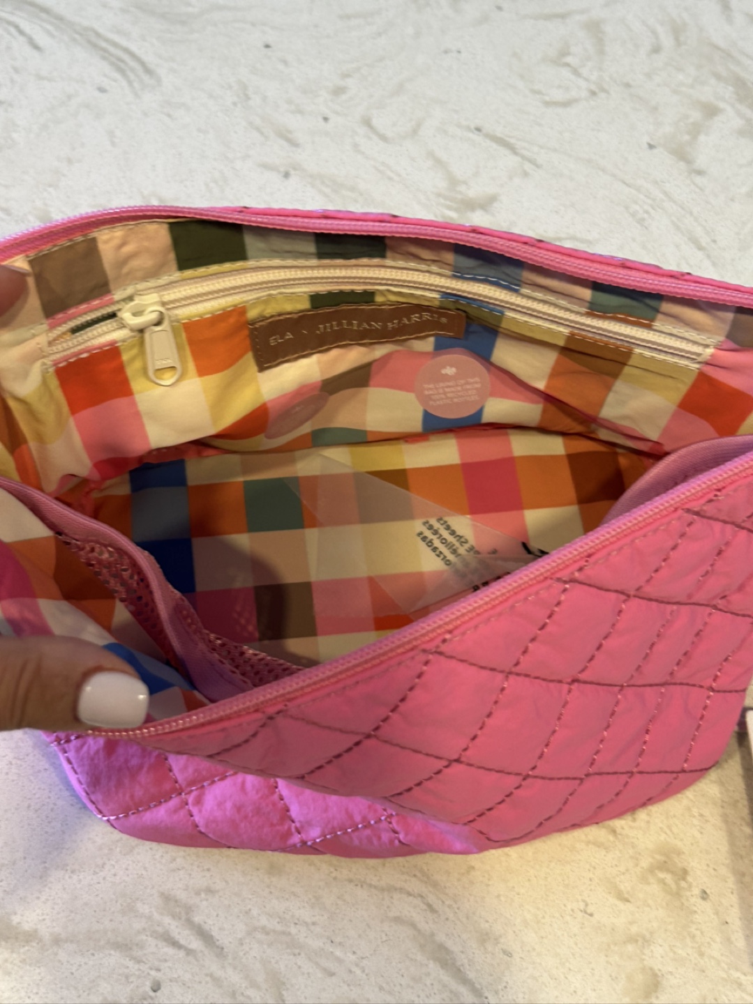 Ela x Jillian Harris - Cosmetic Case in pizzazz pink - photo 3