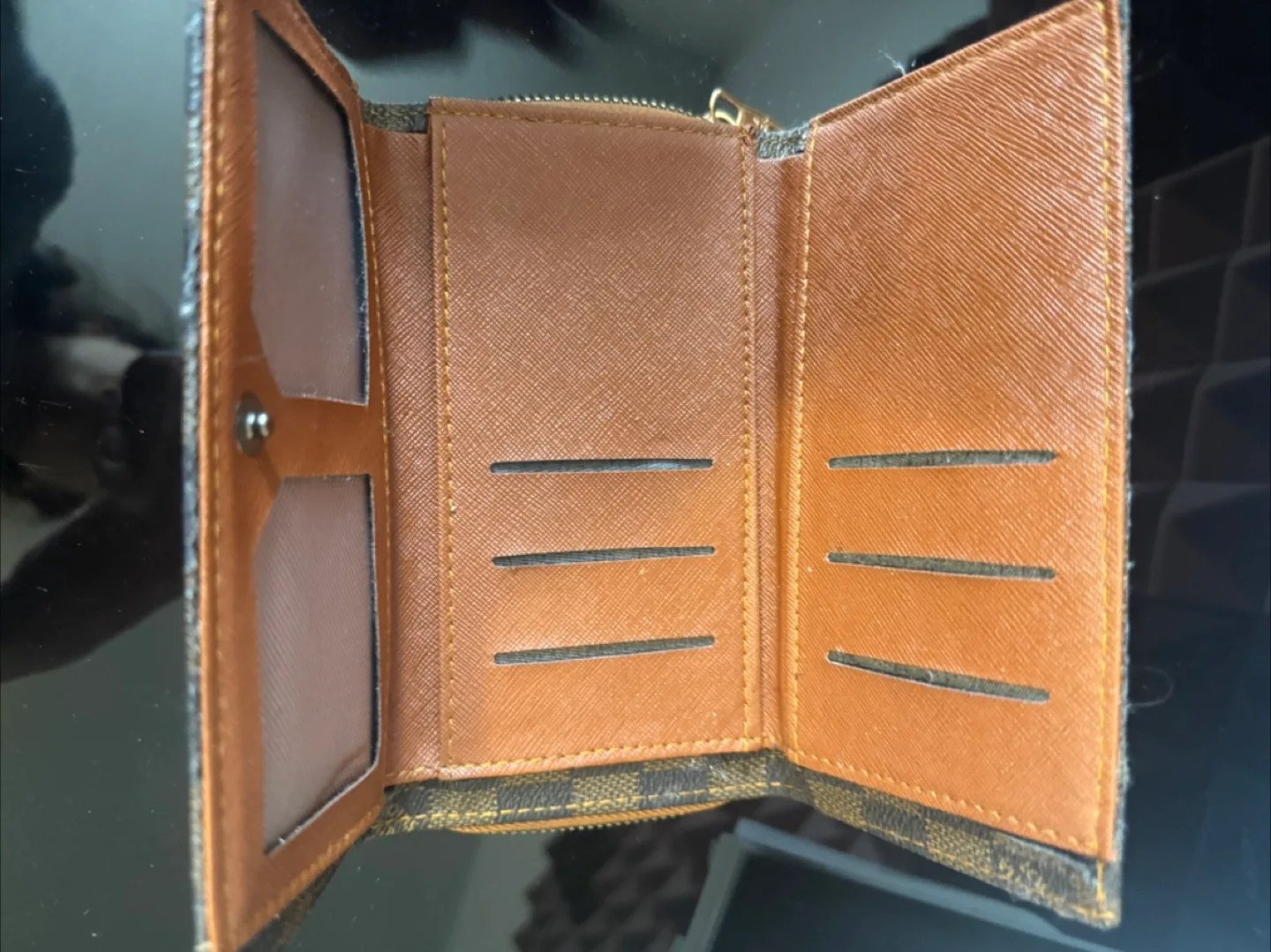 Brown Checkered Trifold Wallet – Chic Everyday Essential thumbnail