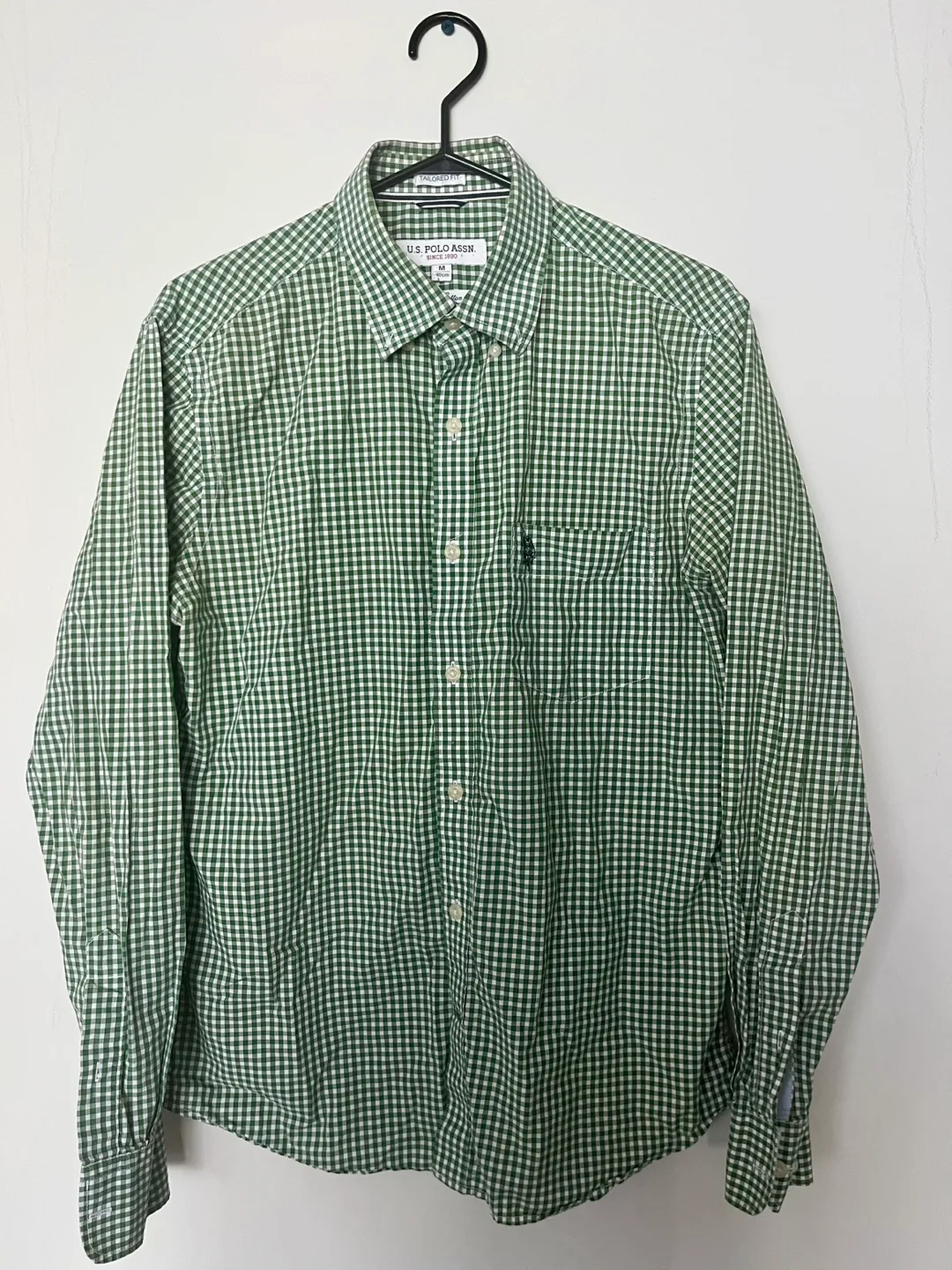 Men’s shirt, 10 for 3 image indicator(3)