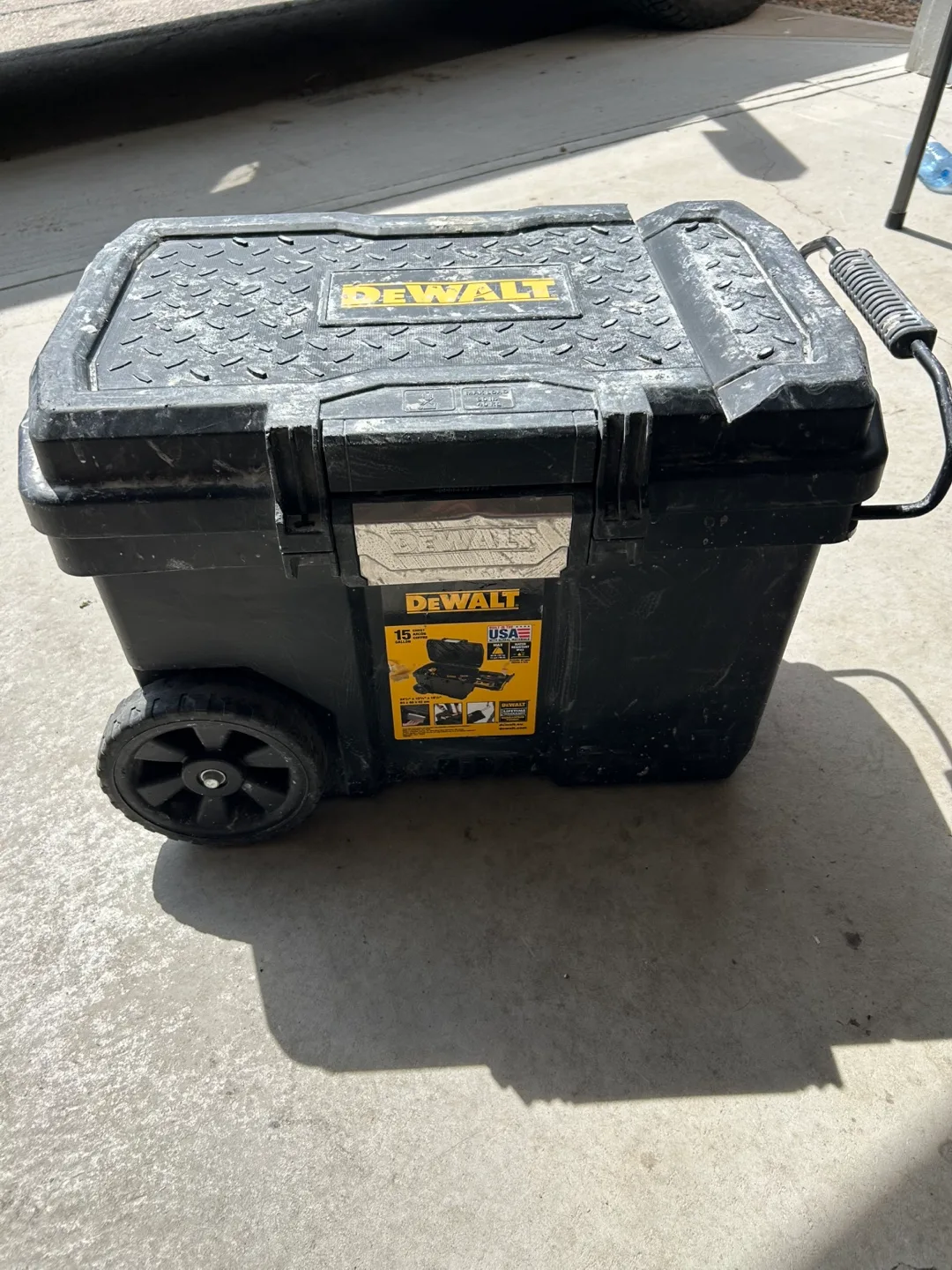 Dewalt 15 gallon tool chest thumbnail