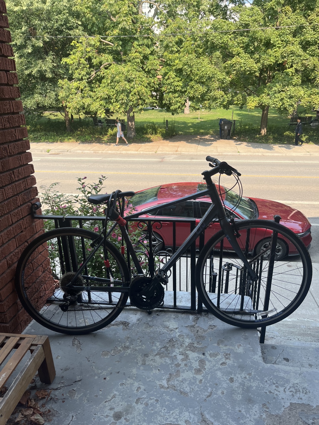 Giant Liv Alight Bicycle with Shimano Crankset