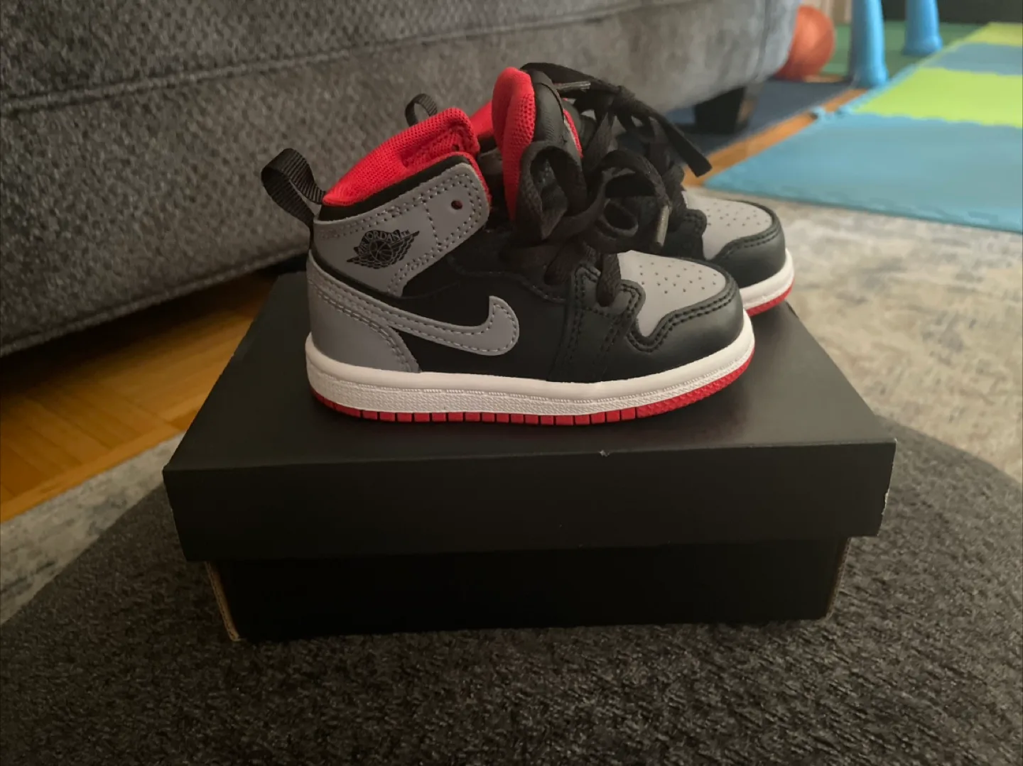 Jordan 1 Mid Toddler Shoes - Size 5C image indicator(3)