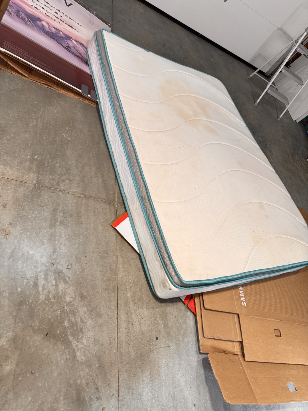 Used Mattress - photo 2