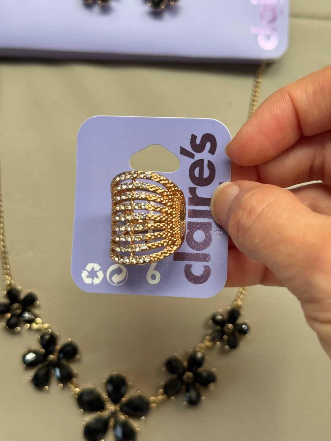 Lot of 7 pcs Monet & Claire's Jewellery jewelry Sets gift set image indicator(5)