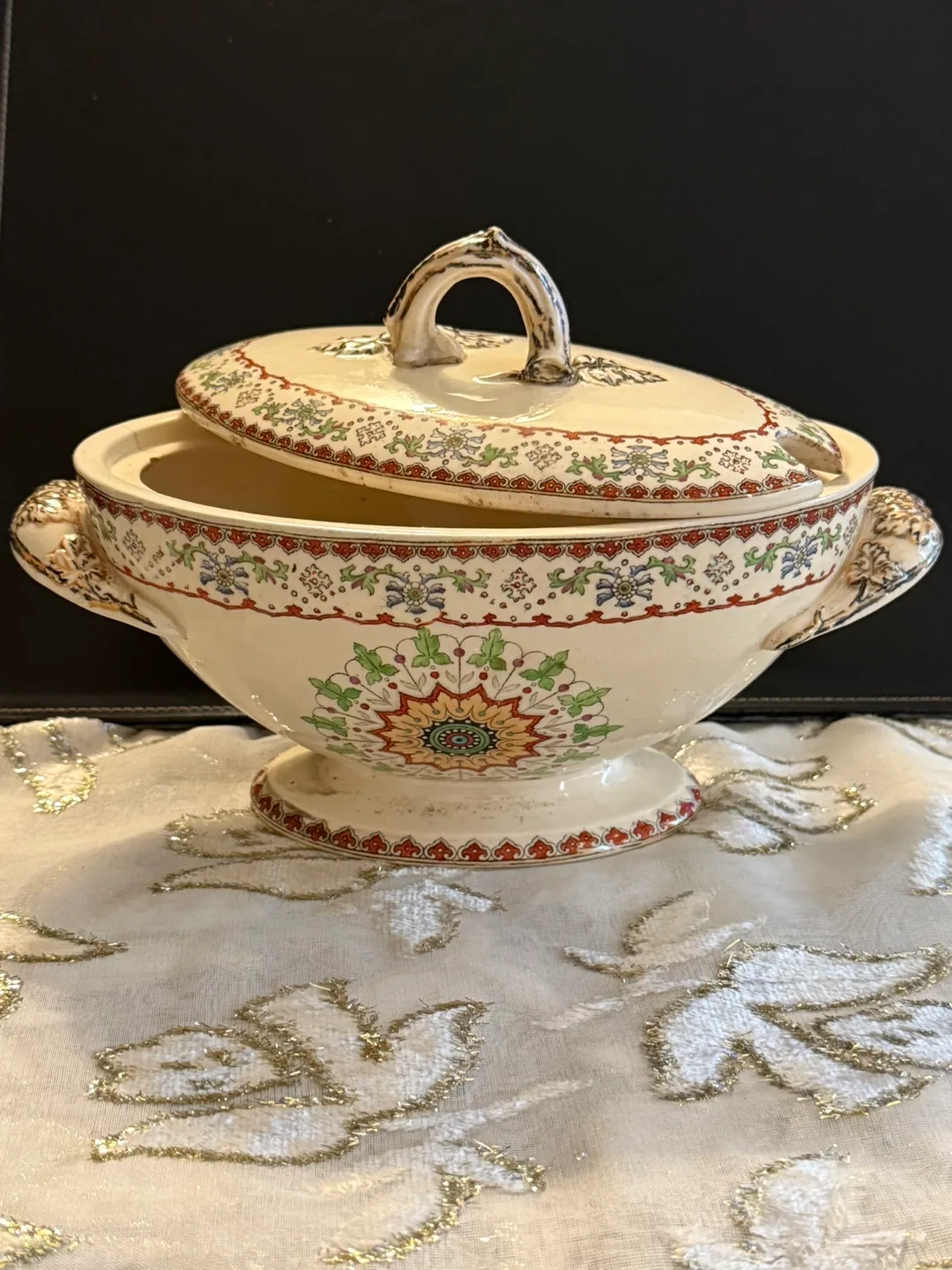 W.T Copeland & Sons Beautiful Pattern Soup Serving Dish for Sale thumbnail