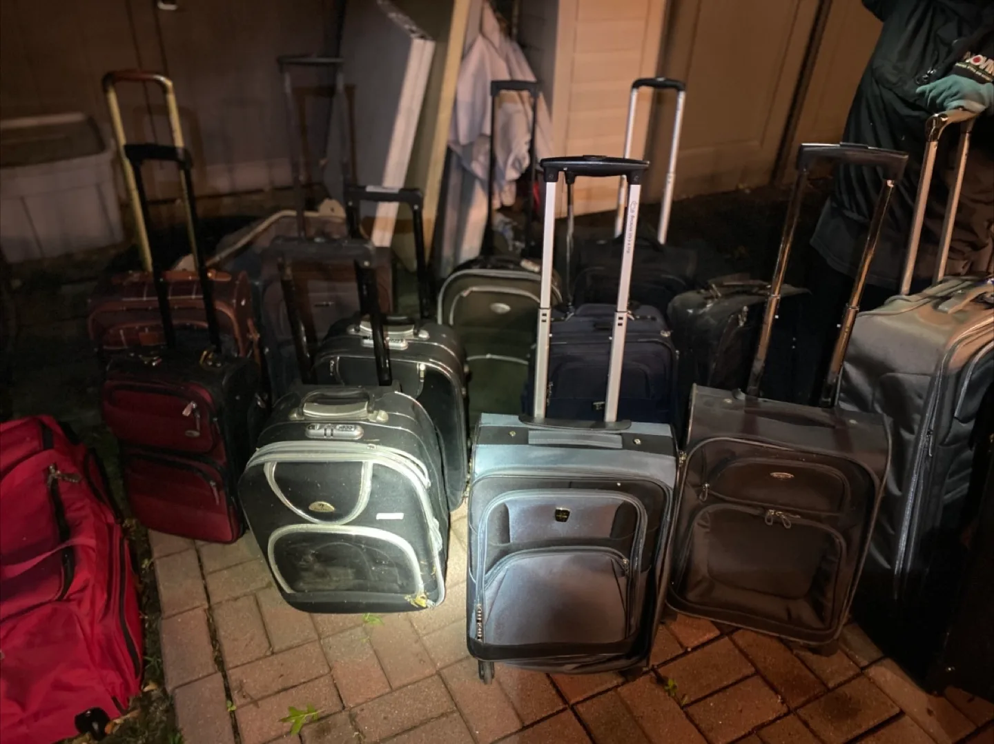 Used Luggage - Assorted Colors & Sizes image indicator(2)