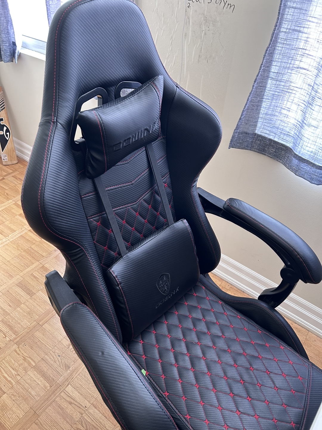 Dowinx Gaming Chair - Black & Red - photo 2