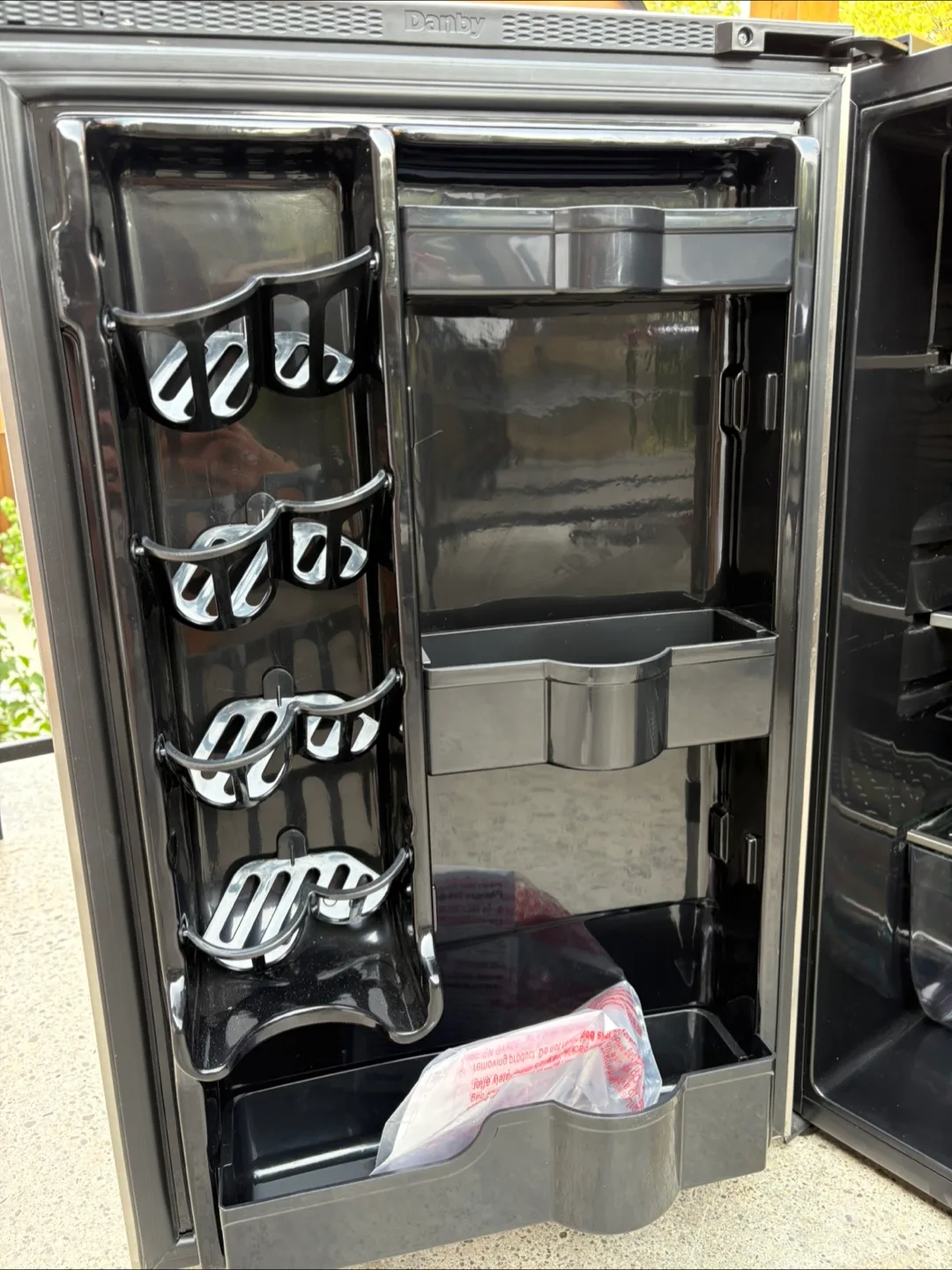 Outdoor Fridge in Stainless Steel image indicator(4)