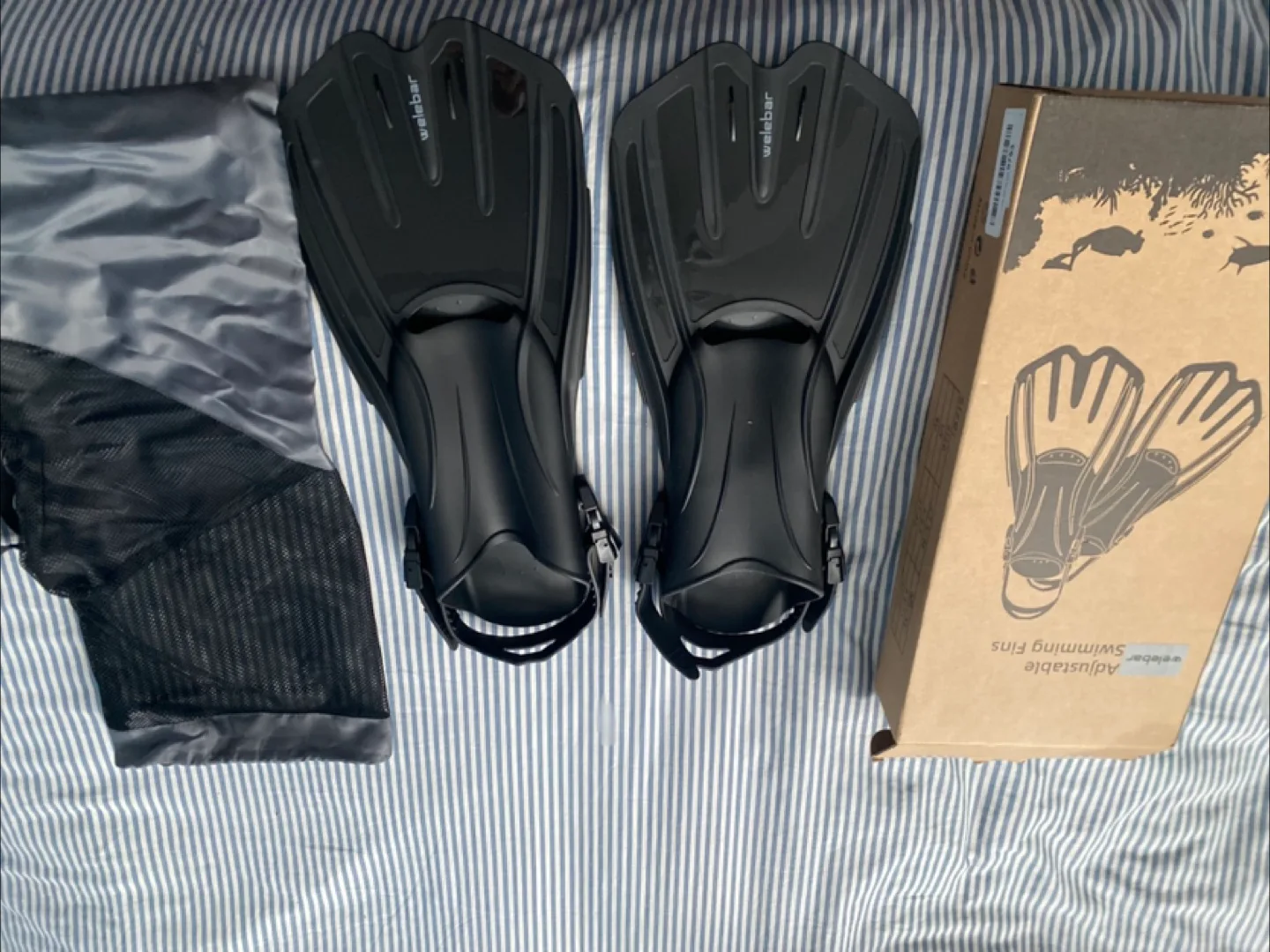 Welebar Adjustable Swimming Fins - Size M/L image indicator(2)