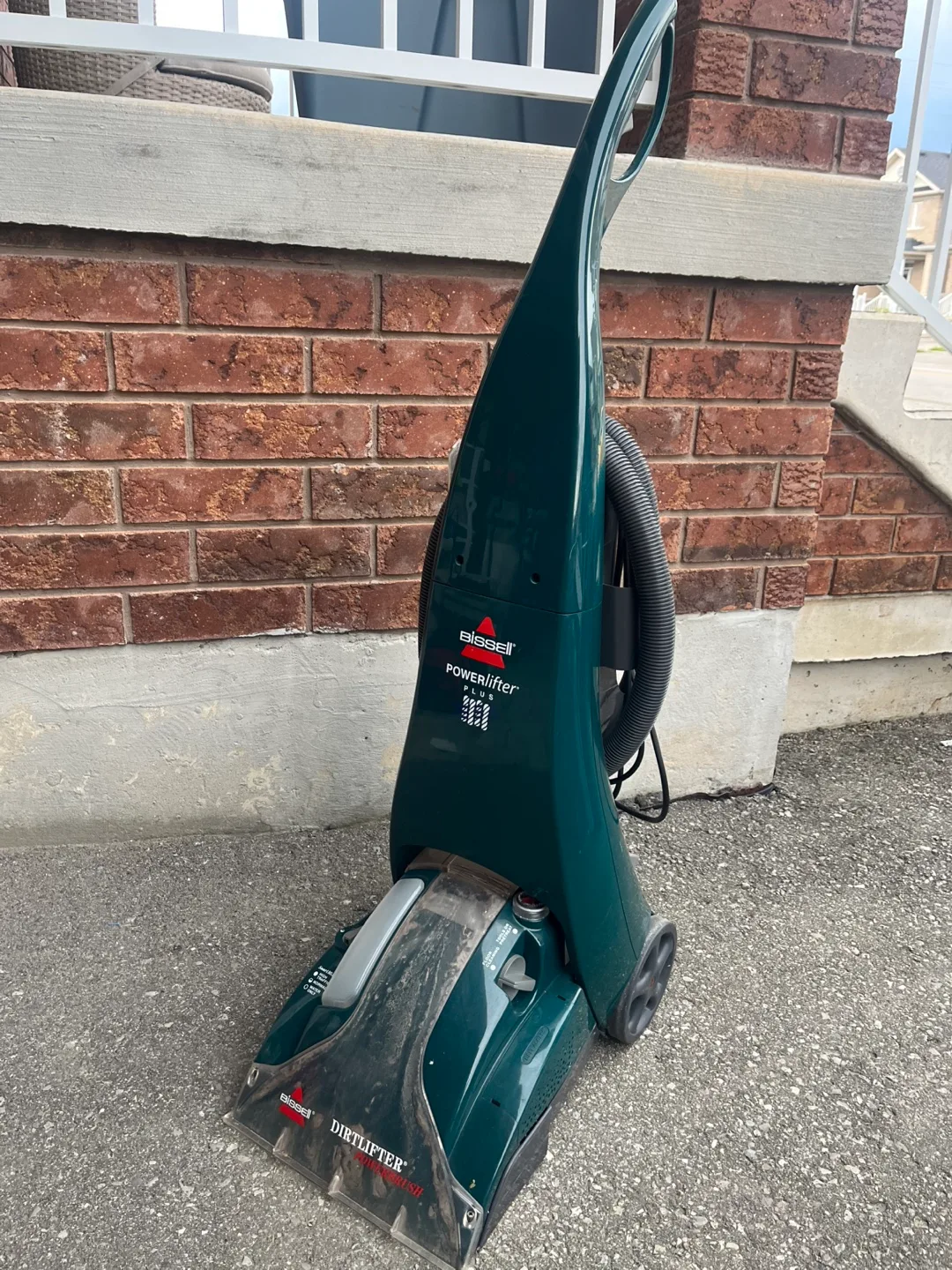 Bissell Powerlifter Plus Carpet Cleaner thumbnail
