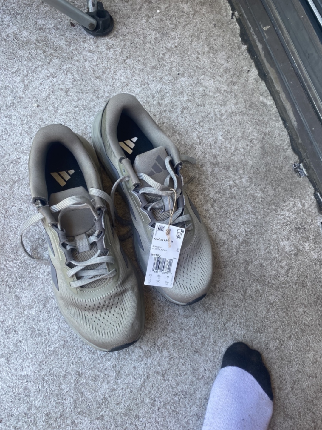 Adidas Questar Men's Running Shoes, Size 9.5