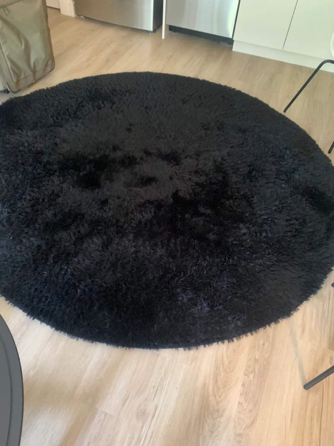 Round Black Shag Rug thumbnail