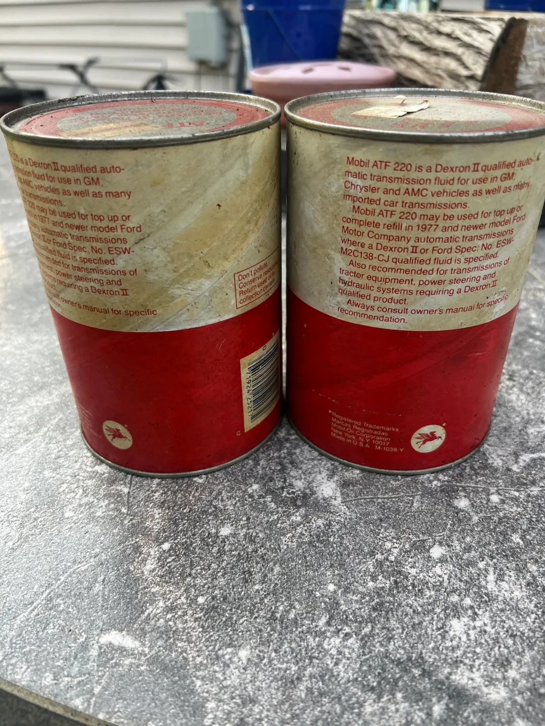 Vintage Mobil Dexron II Automatic Transmission Fluid 1 Quart image indicator(2)