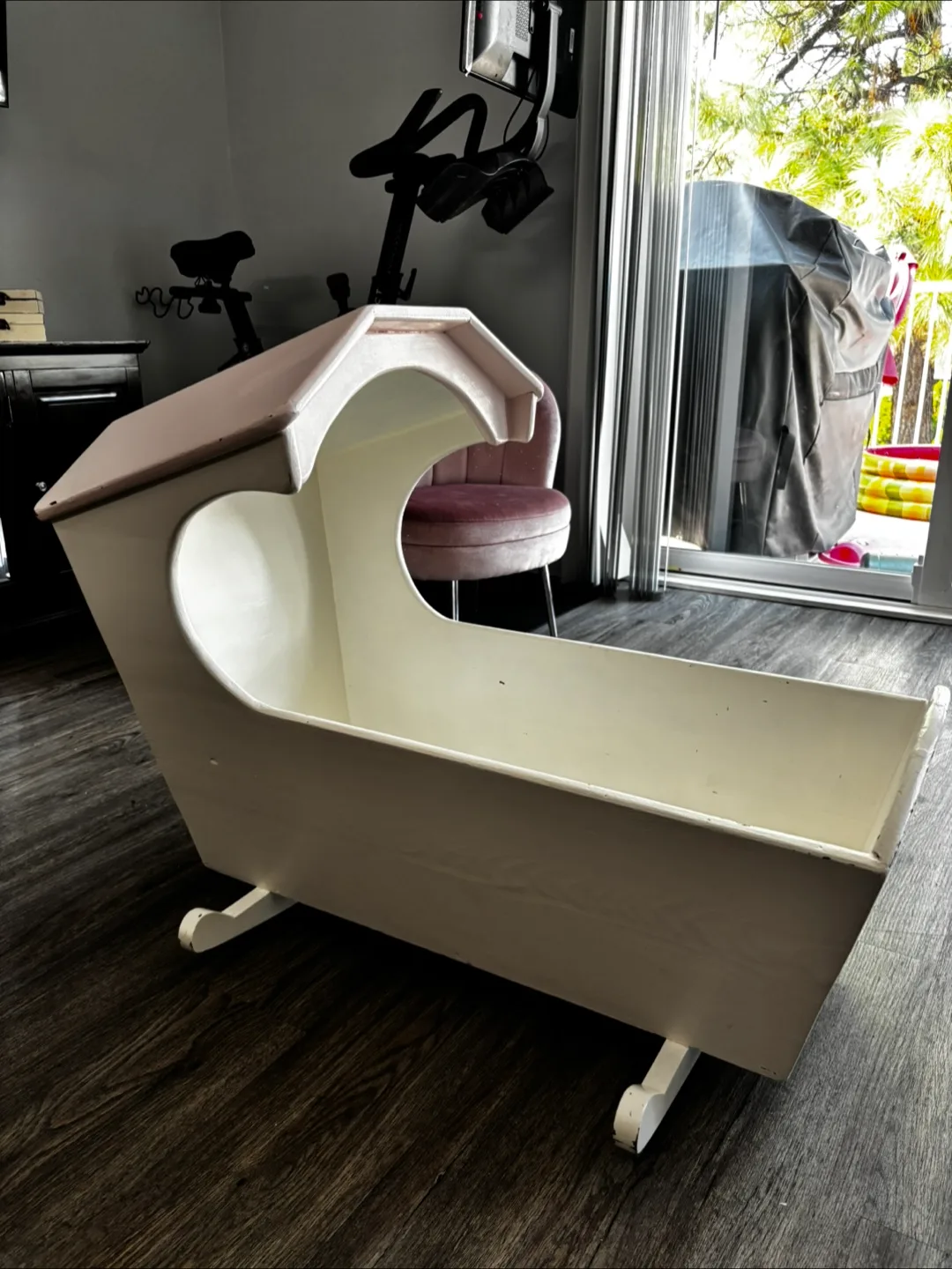 White Wooden Baby Cradle thumbnail