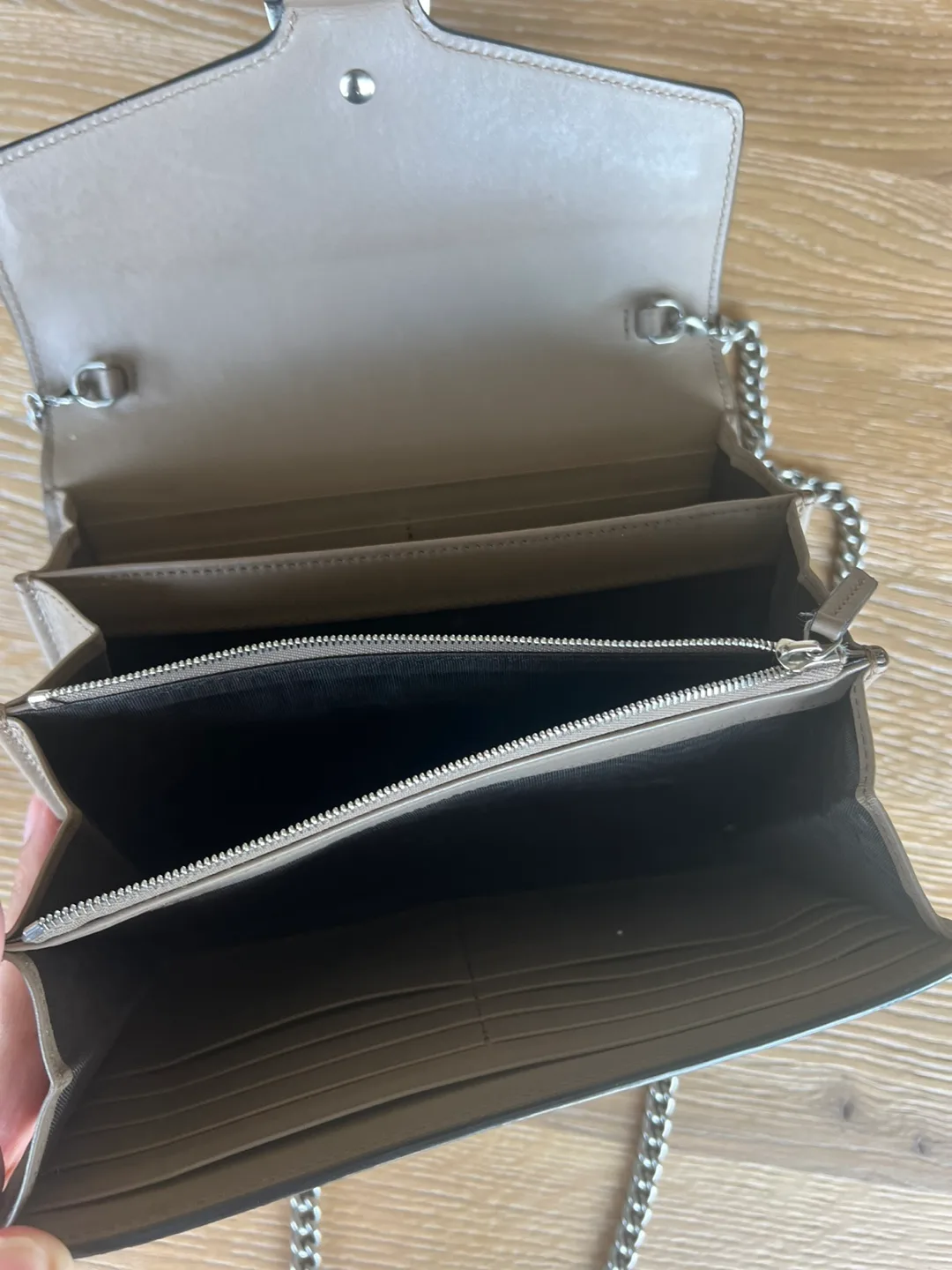 Gucci Dionysus Chain Wallet image indicator(6)