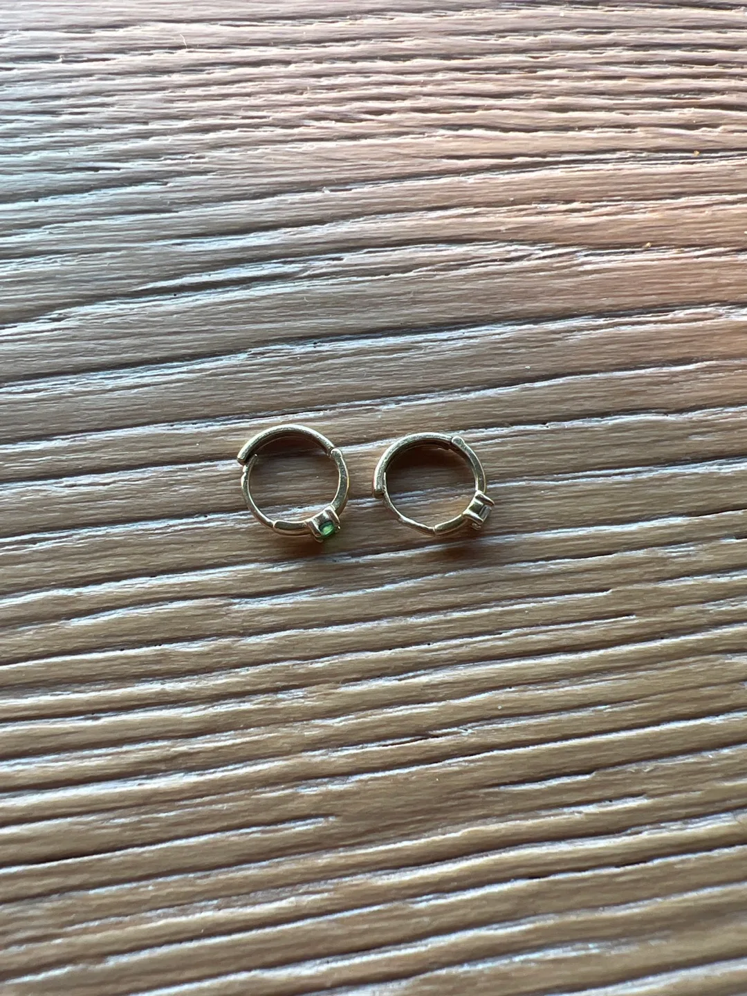 Mejuri 14k Sapphire Hoop Earrings image indicator(2)