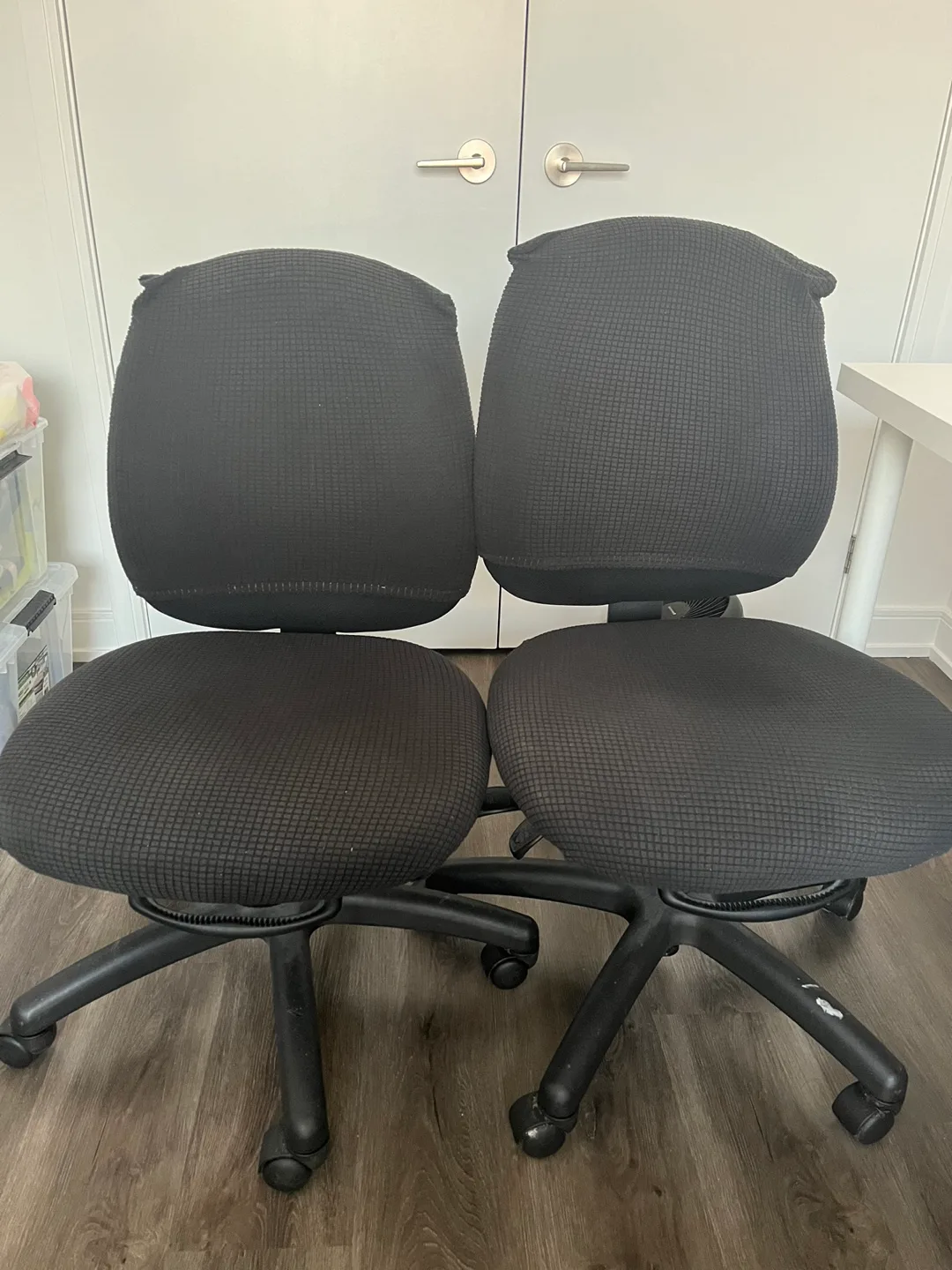 Synchro tilt Office Chairs-black x2 thumbnail