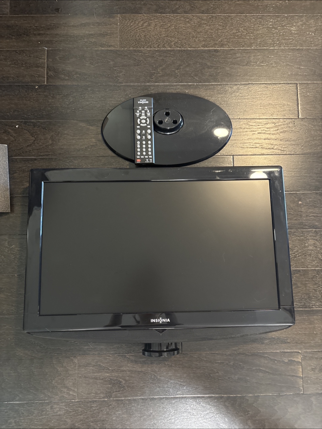 Insignia TV with Remote