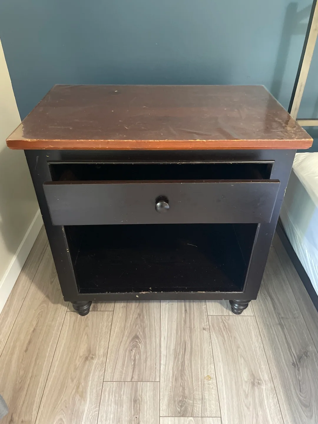 Brown Wood Nightstand with Drawer image indicator(5)