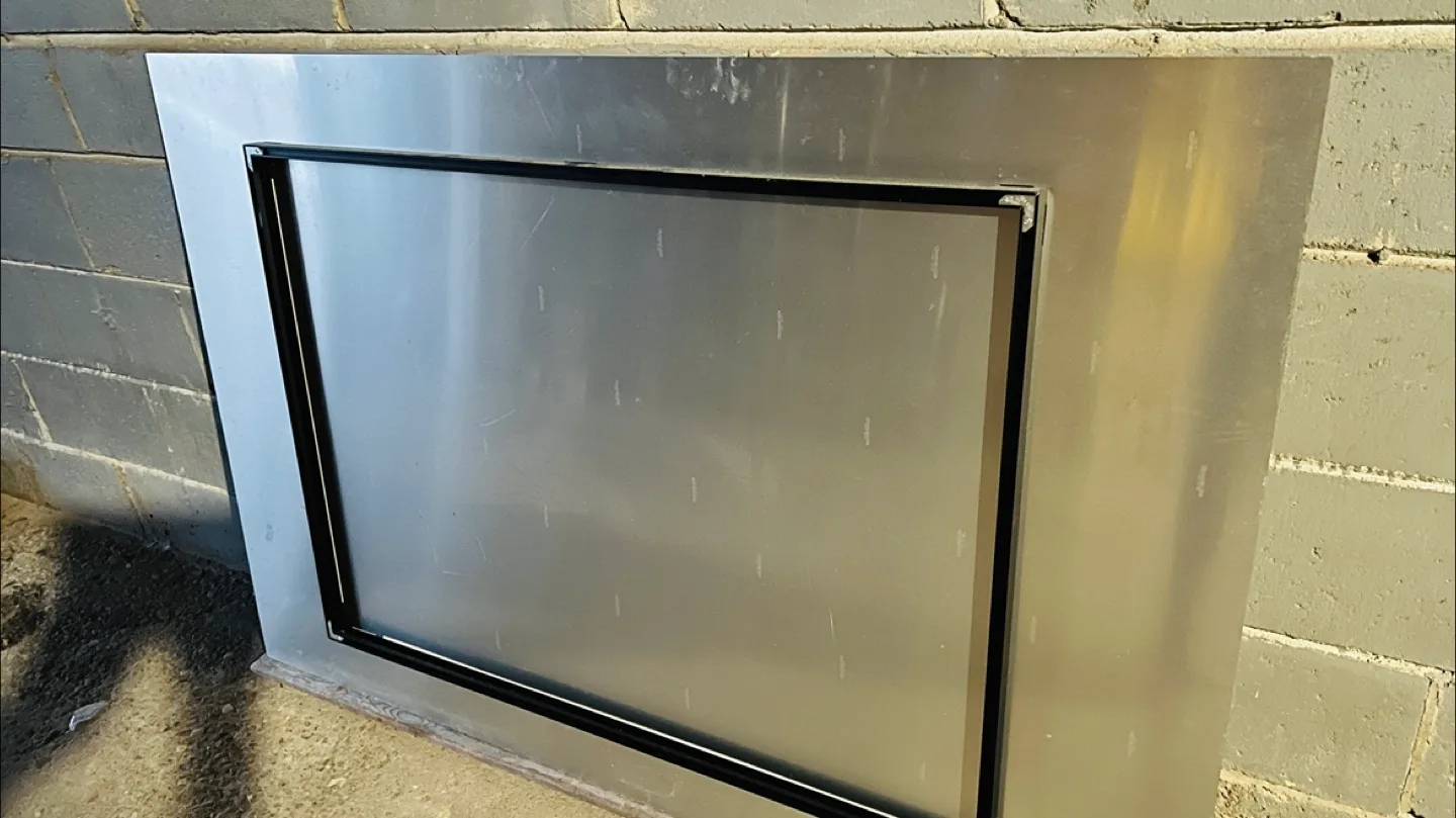 Children’s Portrait on Premium Aluminum Print – 60” x 40” image indicator(3)