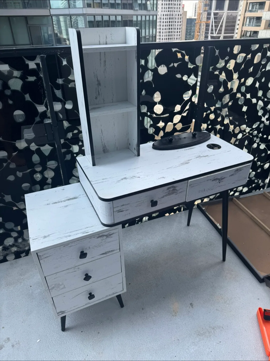 ✨ Vanity Table w/ Stool – Originally $450!! *READ DESCRIPTION* image indicator(4)