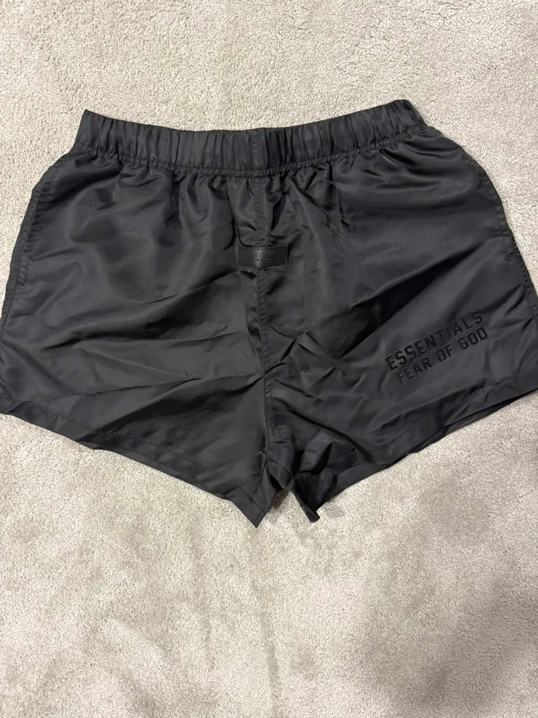 Essentials Fear of God Black Shorts thumbnail