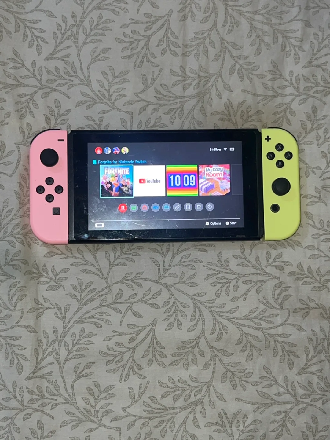 Nintendo Switch Console with Pink & Green Joy-Cons image indicator(3)