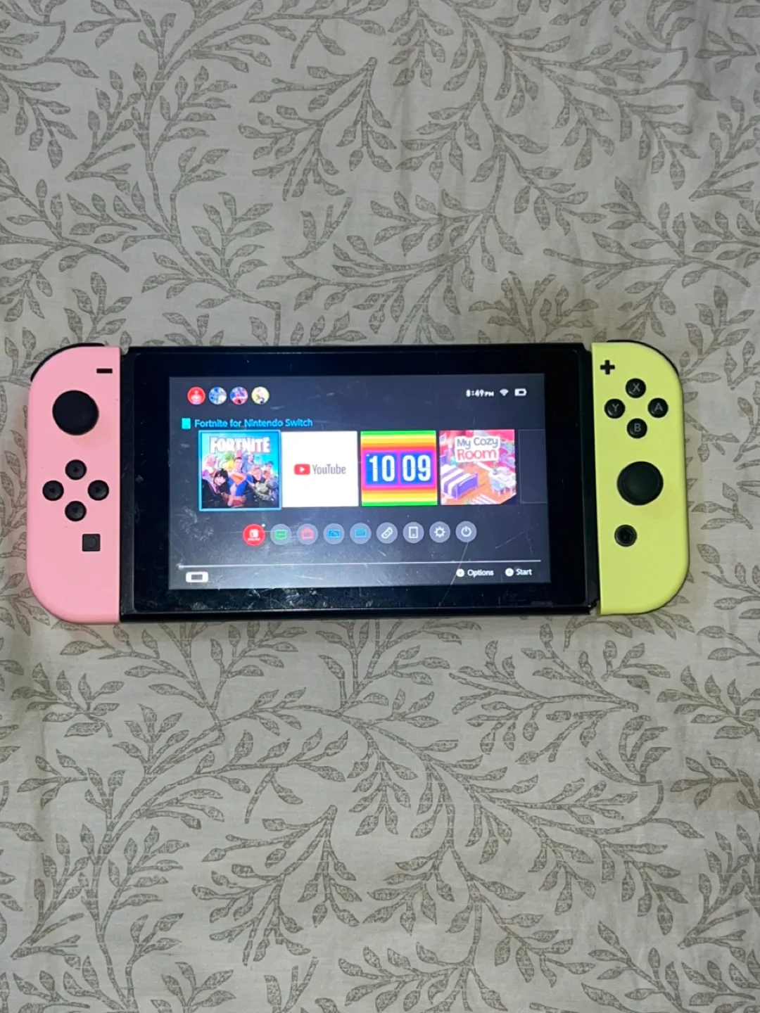 Nintendo Switch Console with Pink & Green Joy-Cons image indicator(2)