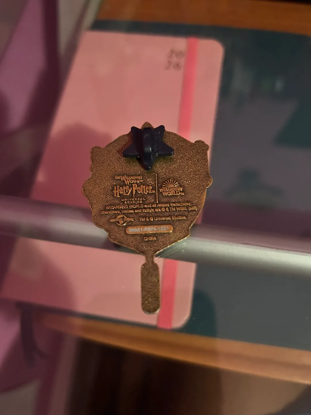 Harry Potter Head Boy Pin (Hufflepuff) thumbnail