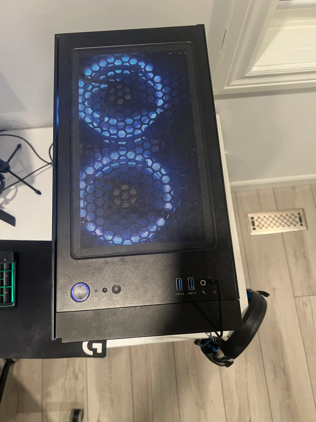 Gaming PC - RTX3060ti - IntelCoreI5-11400F image indicator(3)