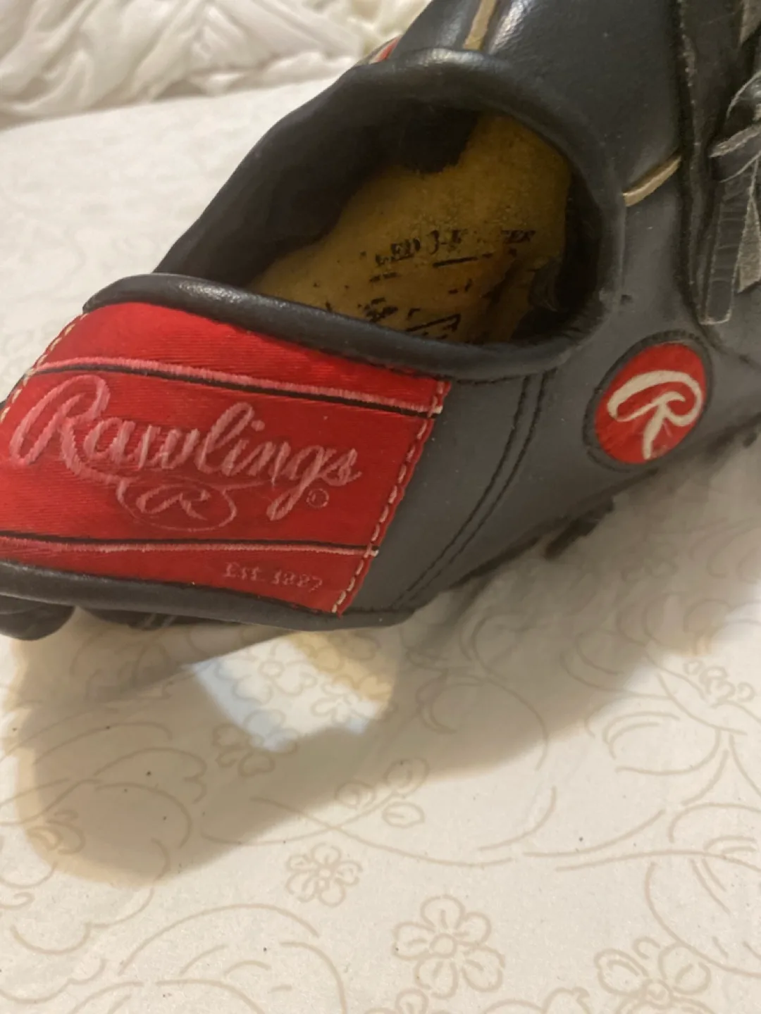 Rawlings Baseball Glove image indicator(2)