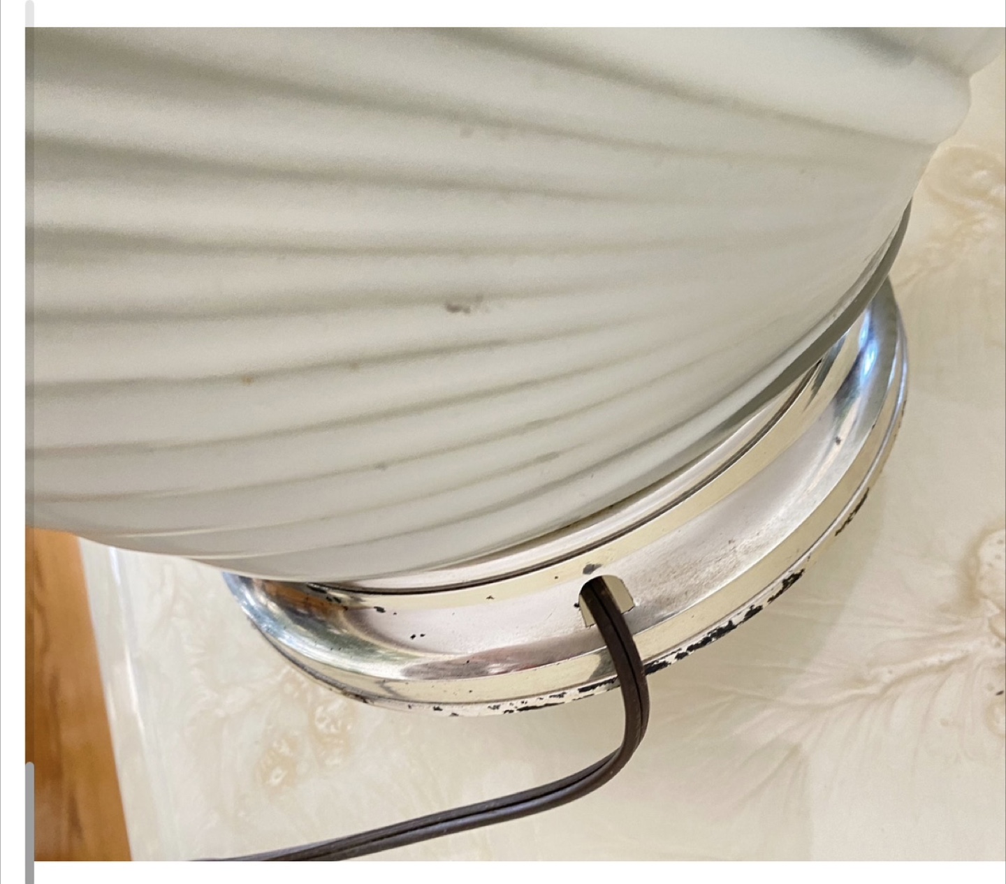 Pair of Vintage Glass Lamps with Shades - photo 3