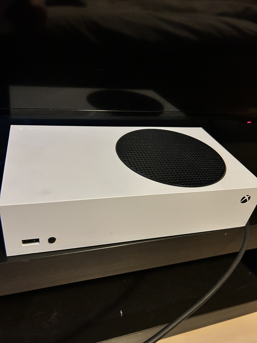 Xbox Series S Console with two controllers 512gb - photo 2