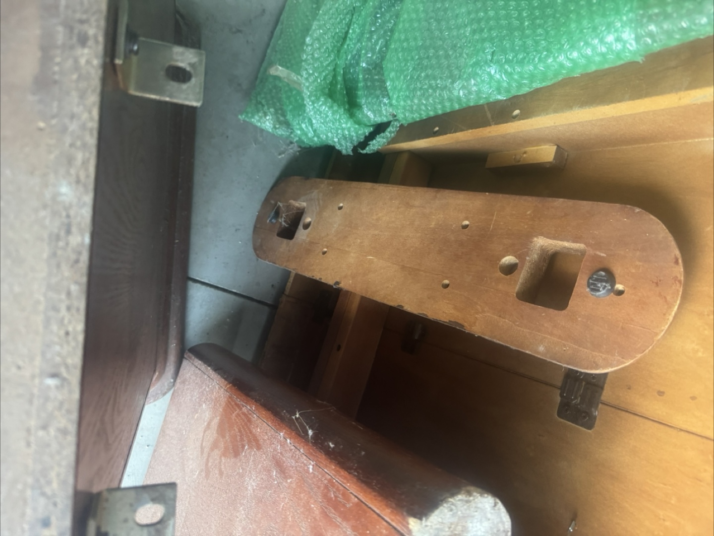 Wooden Table - photo 3