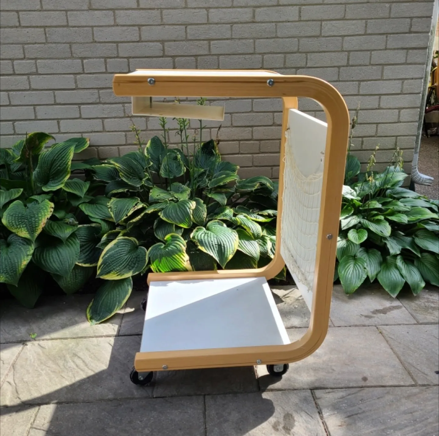 IKEA BEKANT Side Table on Wheels image indicator(4)