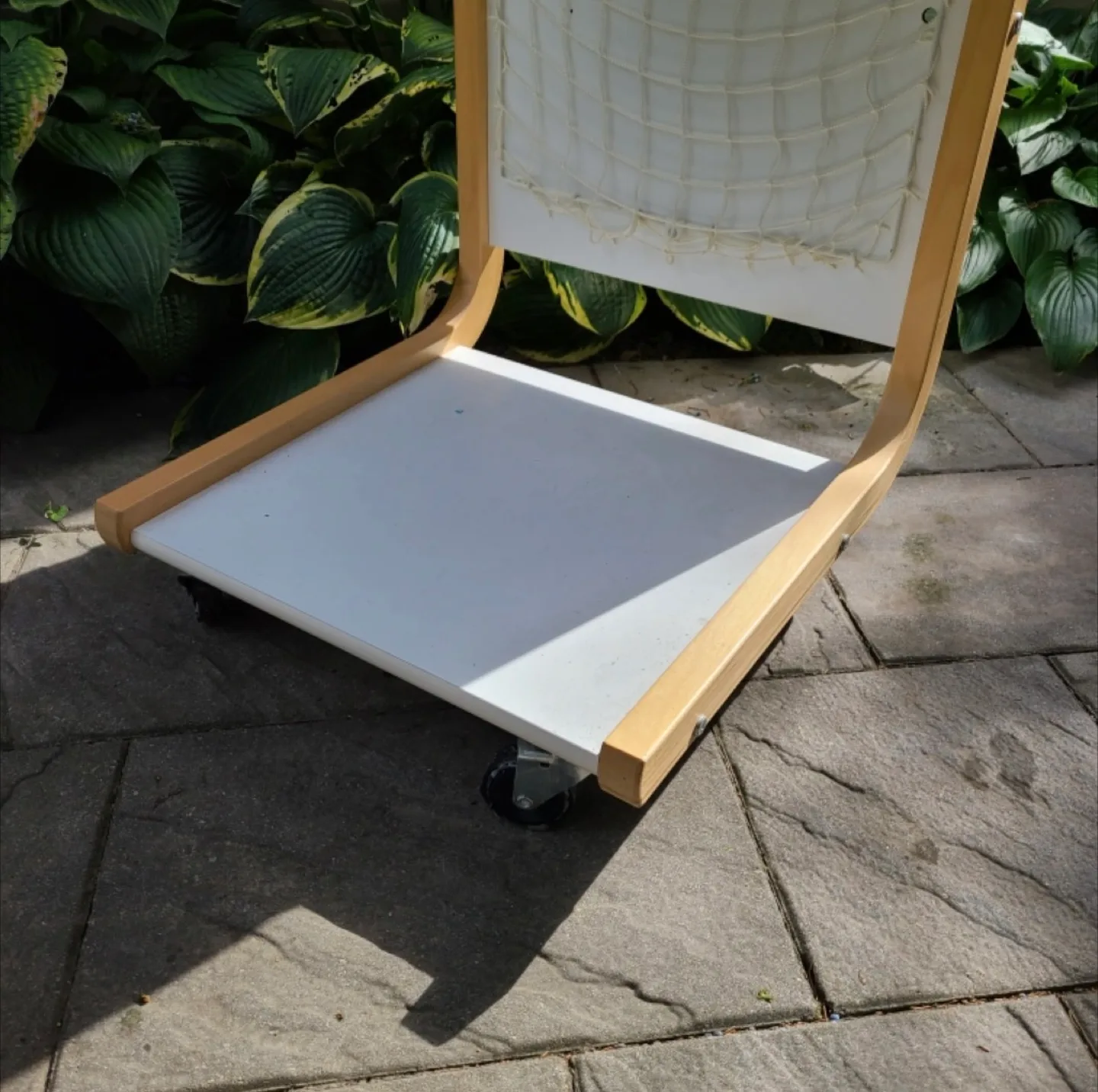 IKEA BEKANT Side Table on Wheels image indicator(3)