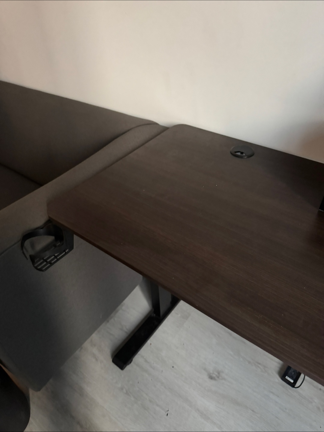 Height-Adjustable Desk (Sitting & Standing) – 55” - photo 2
