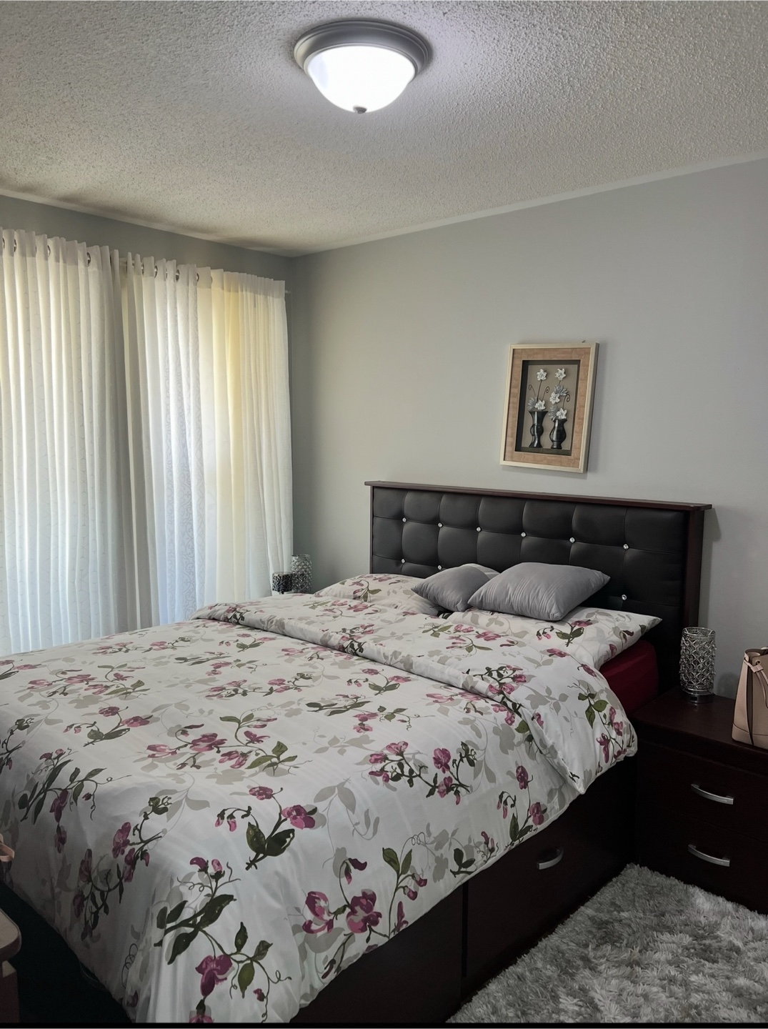 6piece bed set availiable