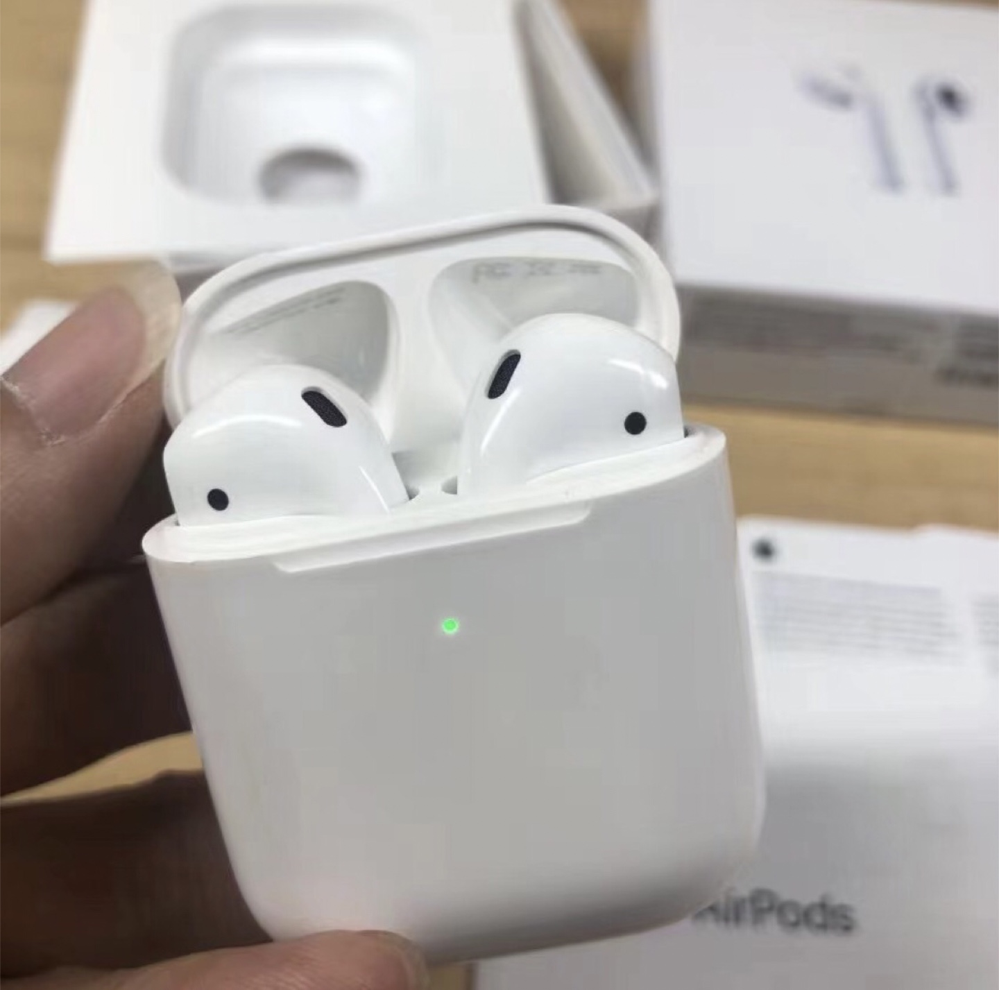 AirPods - photo 2